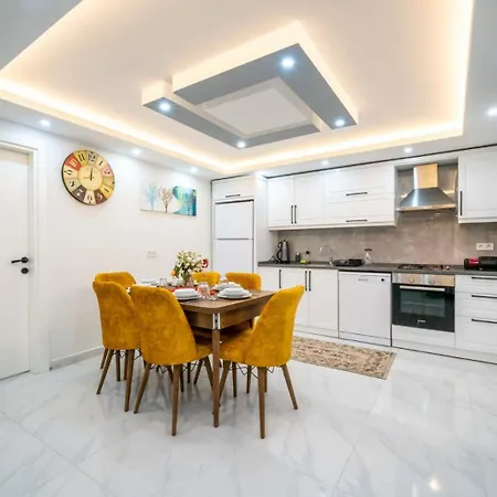 Kaskalkan Deniz Manzarali Havuzlu Bahceli Villa Kas